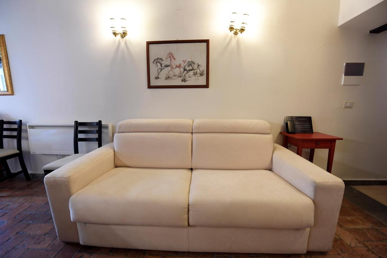 Grotte - Campo De' Fiori Apartment โรม ภายนอก รูปภาพ