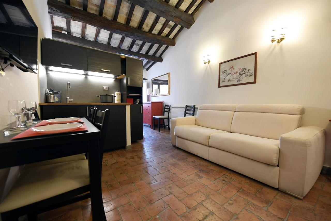 Grotte - Campo De' Fiori Apartment โรม ภายนอก รูปภาพ