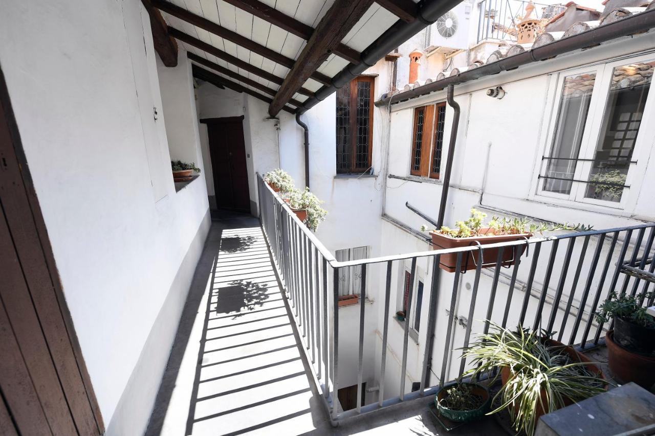 Grotte - Campo De' Fiori Apartment โรม ภายนอก รูปภาพ